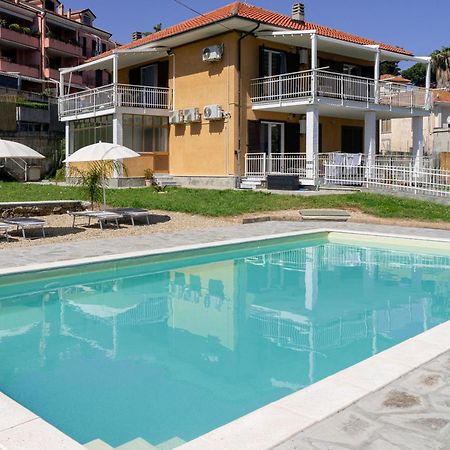 Il Gattino Di Porto - Apt 5 - Bilocale Terrazzo Piscina Imperia Exterior foto