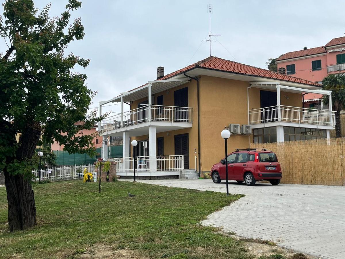 Il Gattino Di Porto - Apt 5 - Bilocale Terrazzo Piscina Imperia Exterior foto