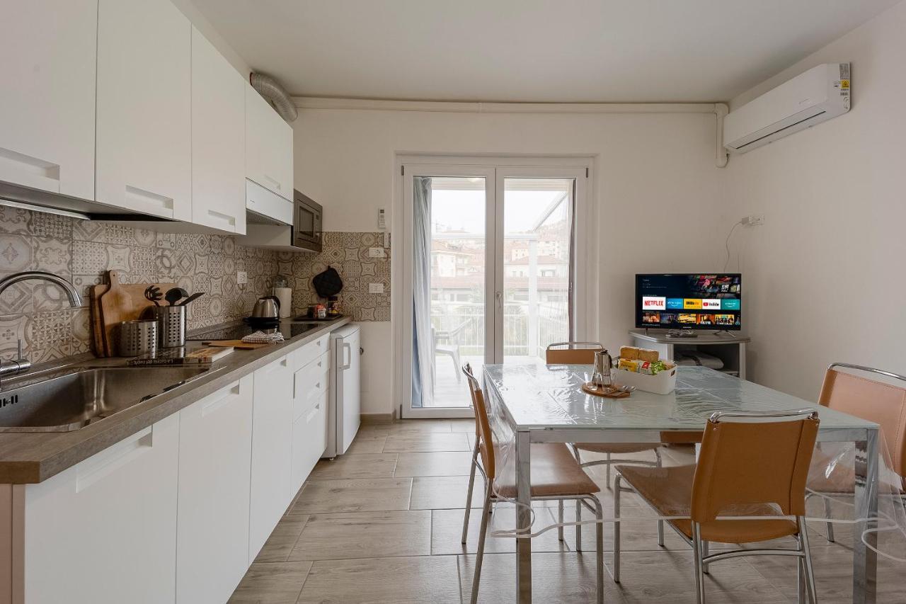 Il Gattino Di Porto - Apt 5 - Bilocale Terrazzo Piscina Imperia Exterior foto