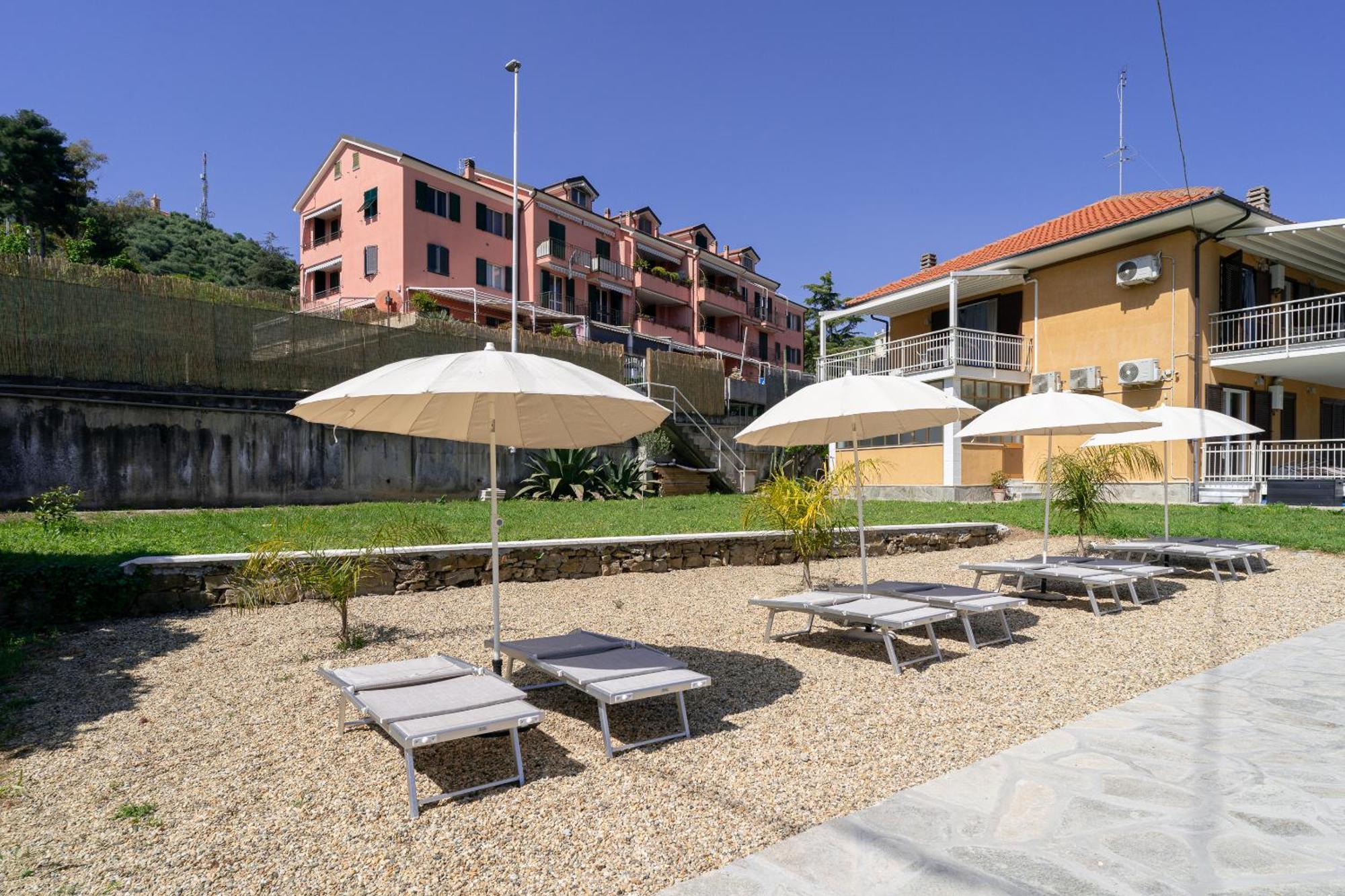 Il Gattino Di Porto - Apt 5 - Bilocale Terrazzo Piscina Imperia Exterior foto